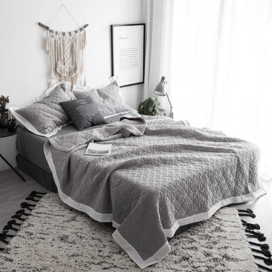 Ensemble de literie géométrique solide couvre-lit brodé gris