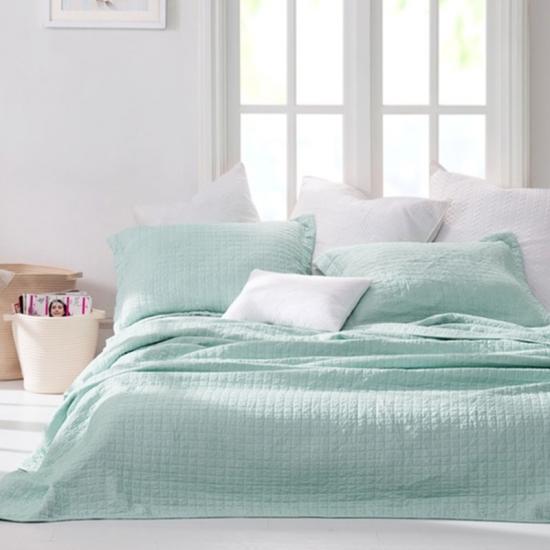 Choisir la bonne literie solide pour votre chambre